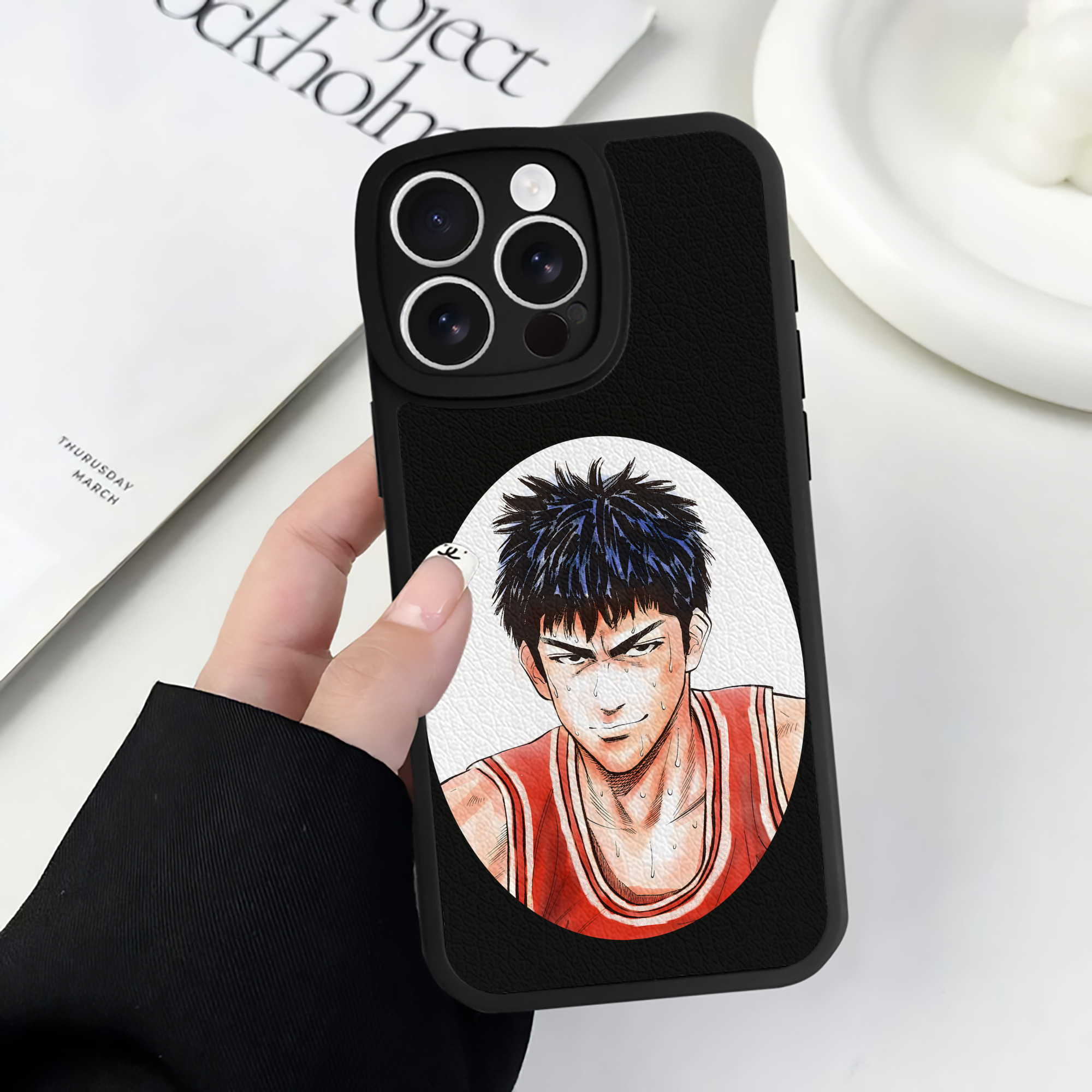 （画像用） SLAM DUNK／スラムダンク 【iPhone 16シリーズ対応】シリコンスマホケース（レザー調） 材質：シリコン